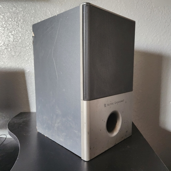 Altec Lansing VS4121 Computer Speaker 2.1 Powered Subwoofer Sound System Sub - Picture 3 of 7